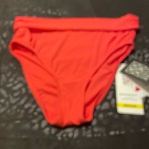 New with tags Coco Reef swimsuit “bottoms”M